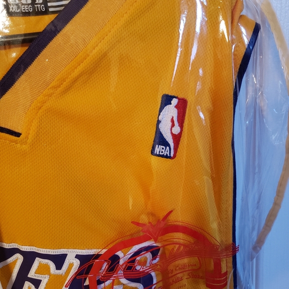 NBA Kobe Bryant Signed Jersey - Picture 6 of 6